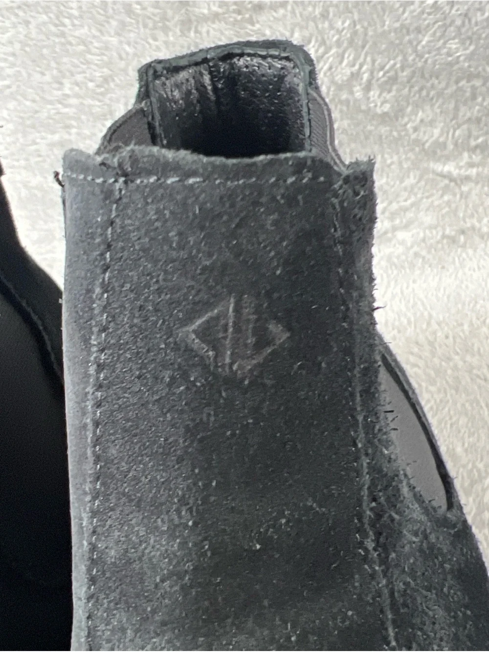Amberjack Chelsea Boots Men's 10 M Black Suede Leather Ankle Stretch Comfort